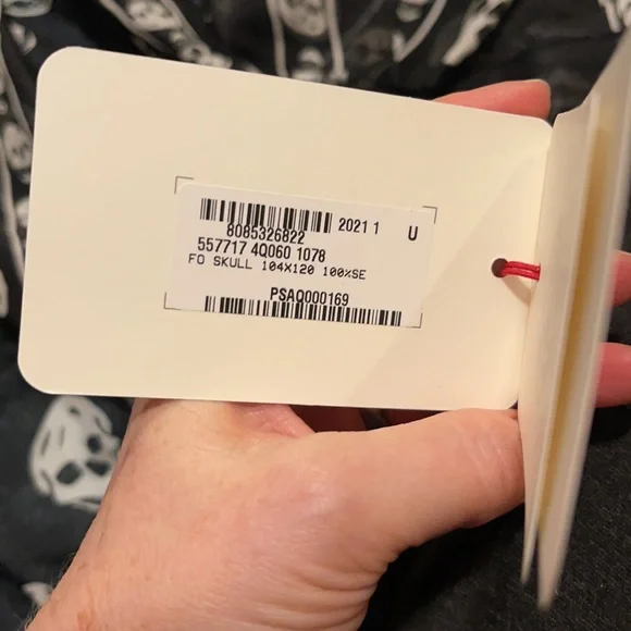 Alexander McQueen Printed Silk-chiffon Scarf NWT - Picture 5 of 8